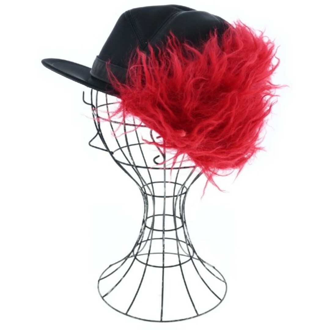 PRADA(プラダ)のPRADA プラダ 帽子（その他） S 黒x赤 【古着】【中古】 メンズの帽子(その他)の商品写真