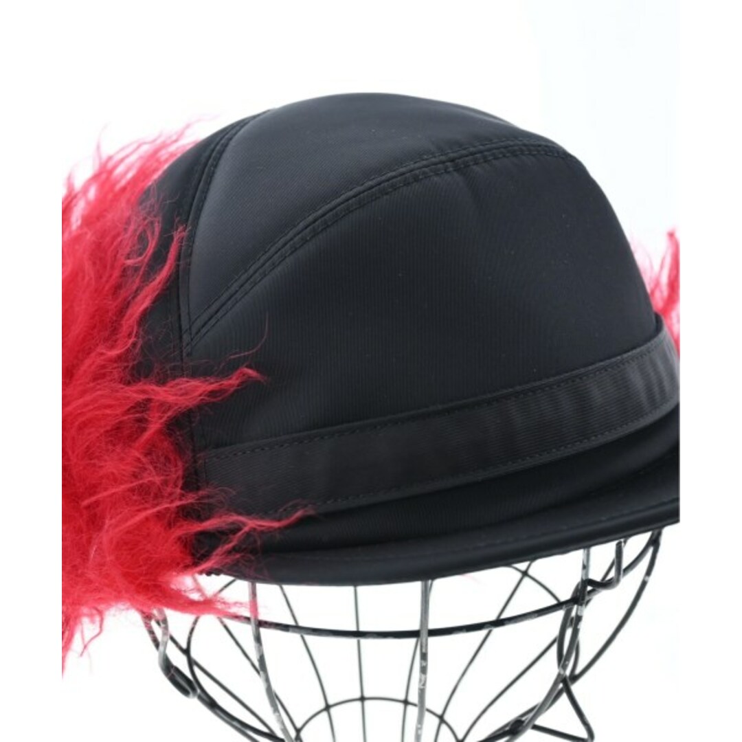 PRADA(プラダ)のPRADA プラダ 帽子（その他） S 黒x赤 【古着】【中古】 メンズの帽子(その他)の商品写真