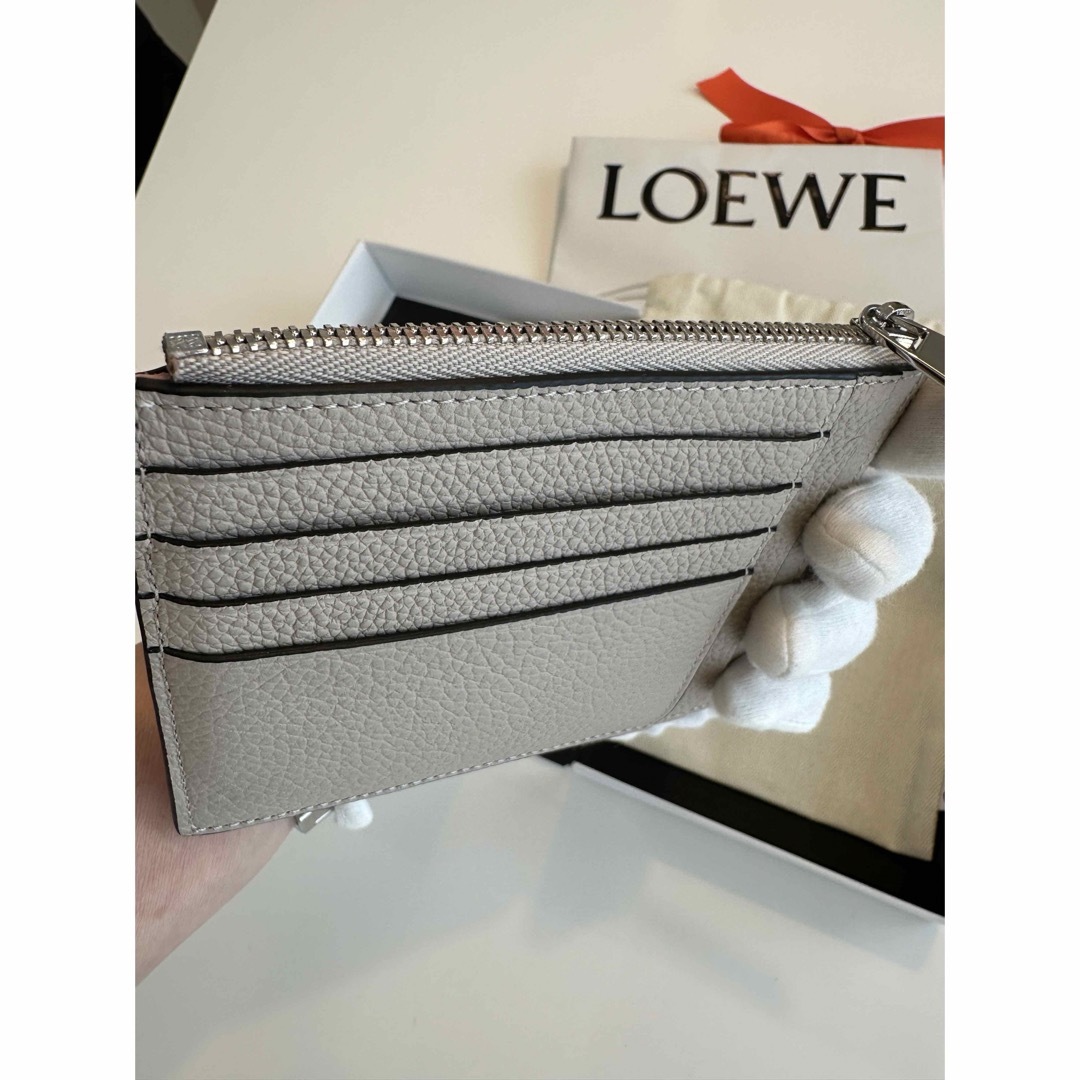 LOEWE(ロエベ)のロエベ　カードケース　ほぼ新品 メンズのファッション小物(コインケース/小銭入れ)の商品写真