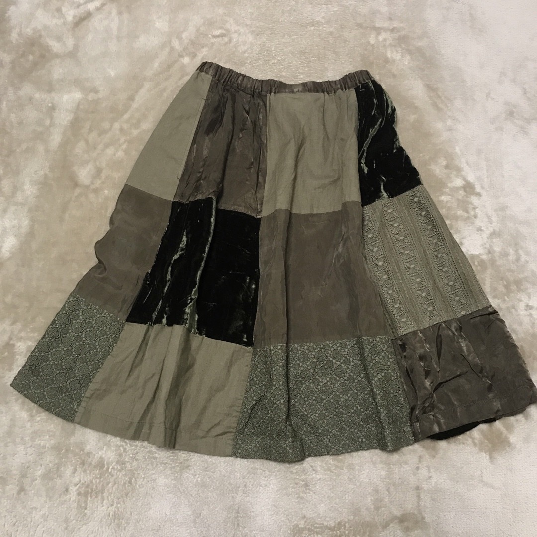tricot COMME des GARCONS(トリココムデギャルソン)のコムデギャルソン パッチワーク スカート レディースのスカート(ひざ丈スカート)の商品写真