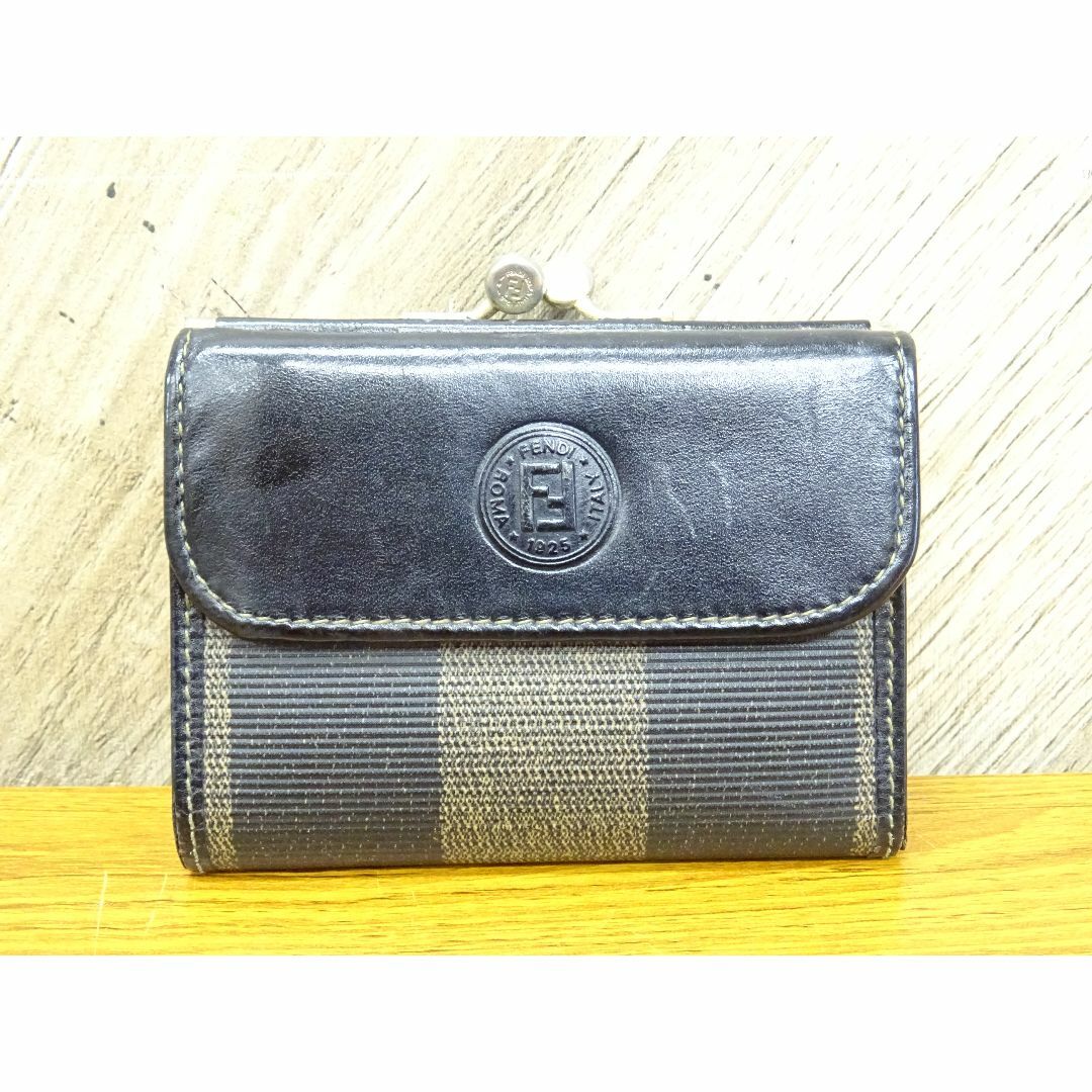 楽天市場】FENDI 財布 二つ折り（形状（財布）がま口財布）の