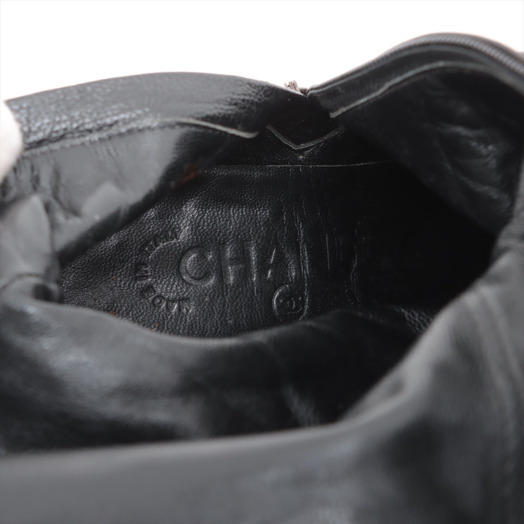 CHANEL(シャネル)のシャネル  レザー 37 ブラック レディース ブーツ レディースの靴/シューズ(ブーツ)の商品写真