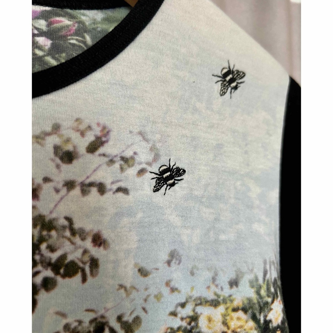 Paul Smith(ポールスミス)のポールスミス フローラル 花柄 薔薇 蜂 刺繍 Tシャツ レディースのトップス(Tシャツ(半袖/袖なし))の商品写真