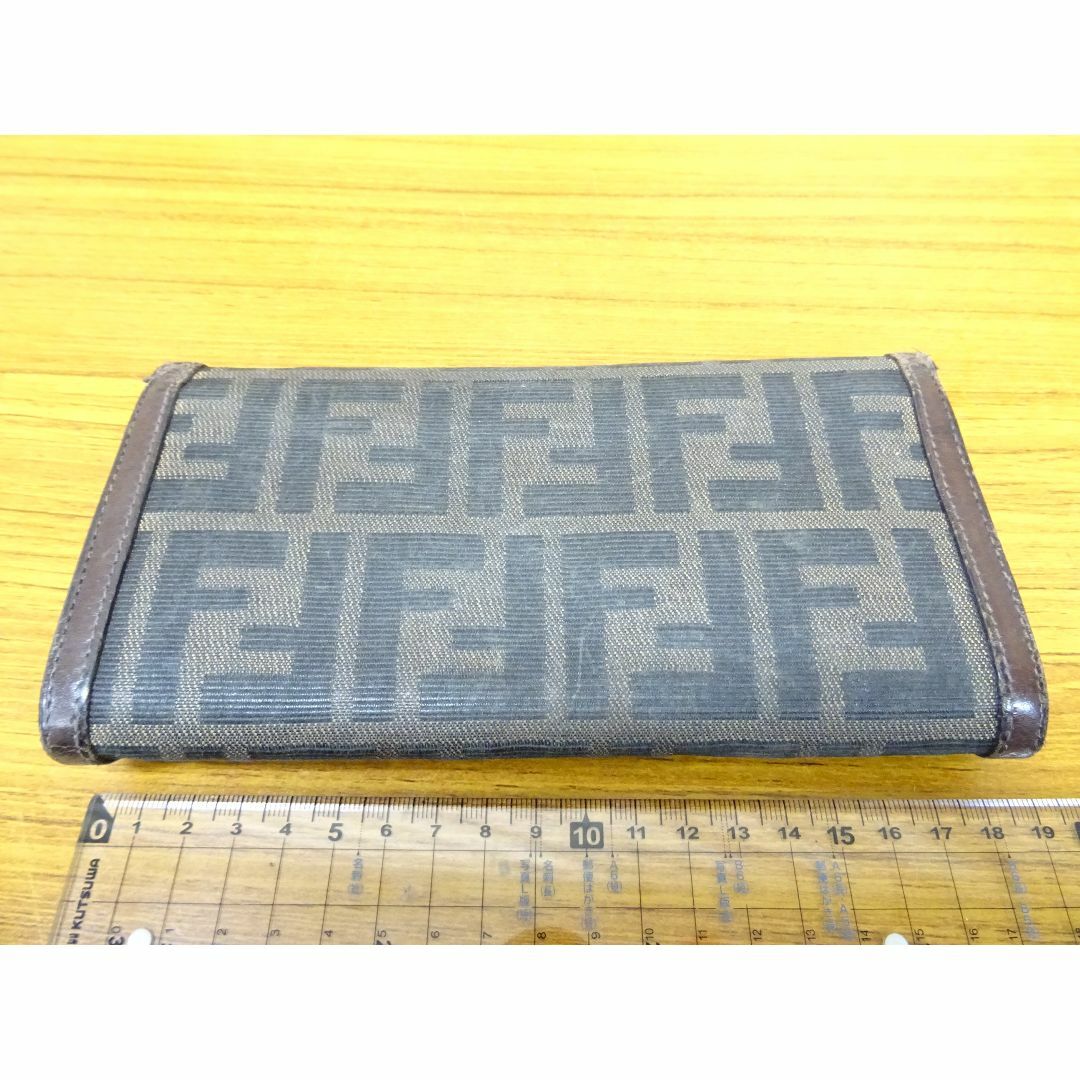 FENDI(フェンディ)のK静022/ FENDI ズッカ キャンバス レザー 財布 メンズのファッション小物(長財布)の商品写真