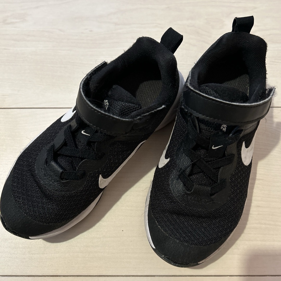 NIKE(ナイキ)のNIKE 16.5cm  タンジュン キッズ/ベビー/マタニティのキッズ靴/シューズ(15cm~)(スニーカー)の商品写真