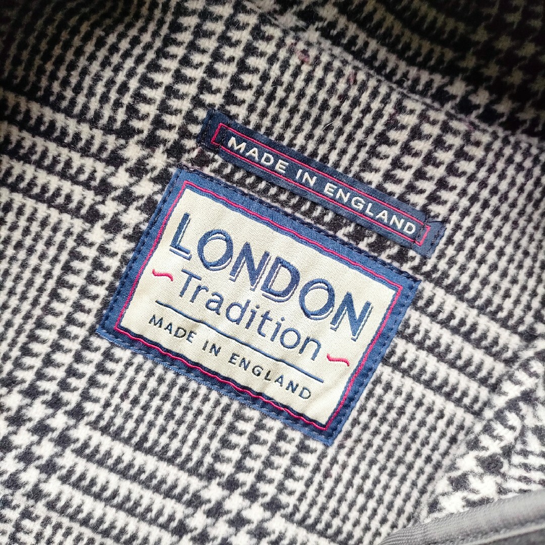 LONDON TRADITION(ロンドントラディション)のロンドントラディション　ウールダッフルコート レディースのジャケット/アウター(ダッフルコート)の商品写真