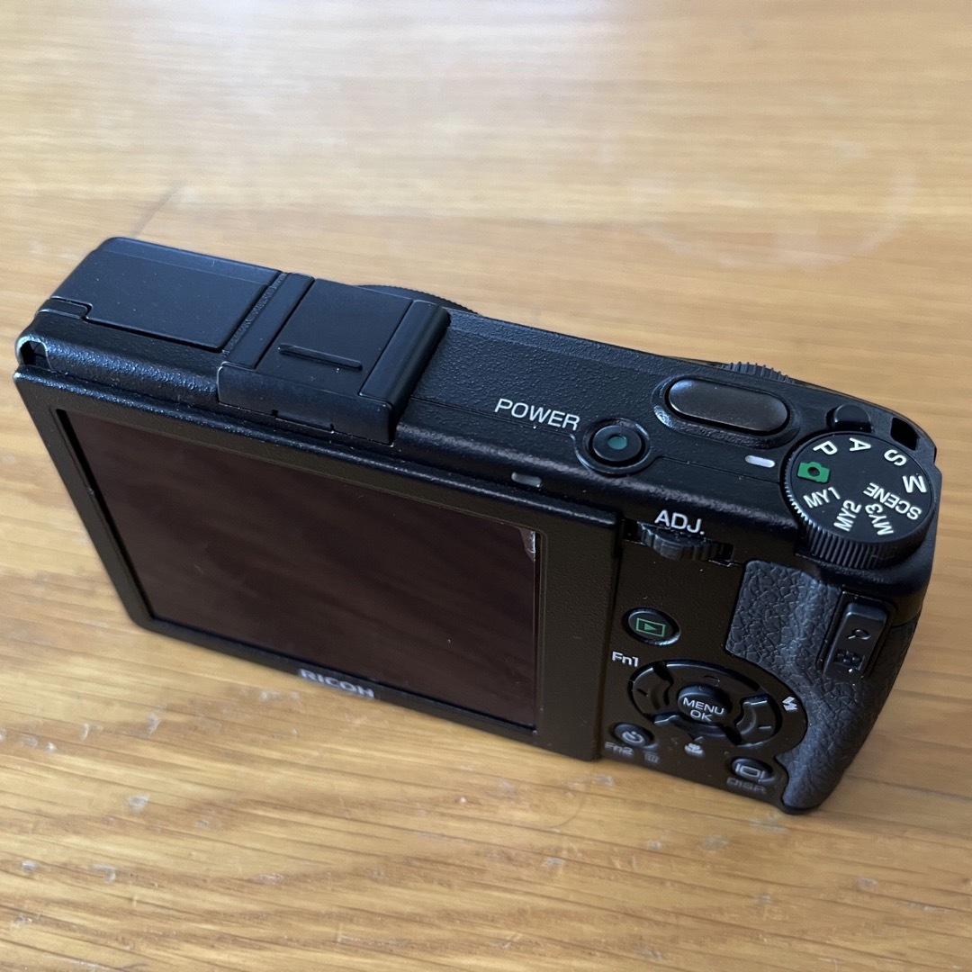 RICOH(リコー)の【 yaさま専用】RICOH デジタルカメラ GR DIGITAL III スマホ/家電/カメラのカメラ(コンパクトデジタルカメラ)の商品写真