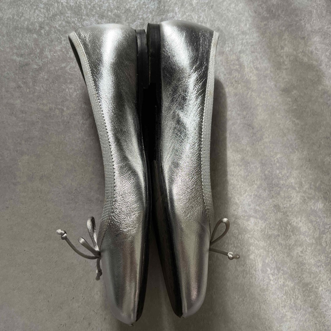 FABIO RUSCONI(ファビオルスコーニ)のファビオルスコーニ シルバーパンプス 36 レディースの靴/シューズ(ハイヒール/パンプス)の商品写真