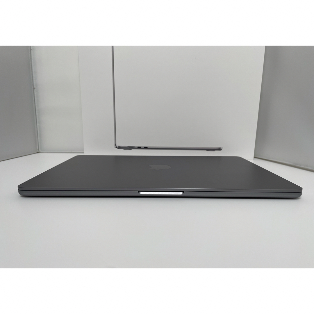 新品同様 Macbook Air M2 15インチ 2023 スペースグレイ 新品同様 Macbook Air M2 15インチ 2023 スペースグレイ