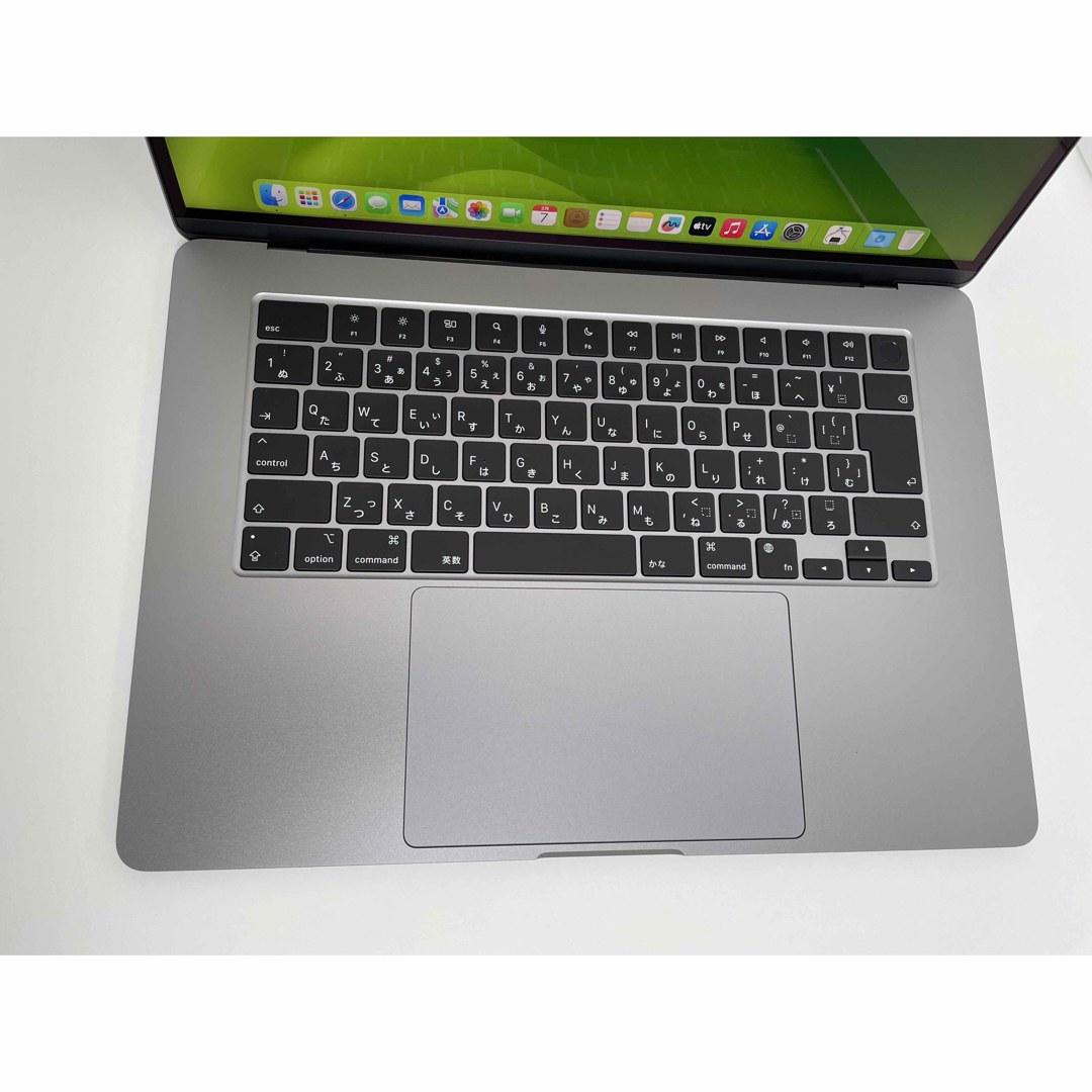 新品同様 Macbook Air M2 15インチ 2023 スペースグレイ 新品同様 Macbook Air M2 15インチ 2023 スペースグレイ