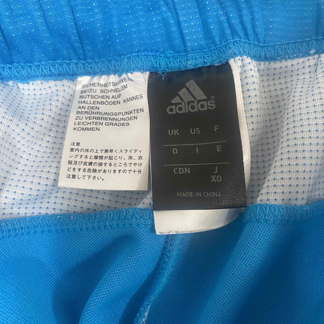 adidas(アディダス)のadidasアディダス　ジャージ　パンツ　ズボン　大きいサイズXXL  水色 メンズのパンツ(その他)の商品写真