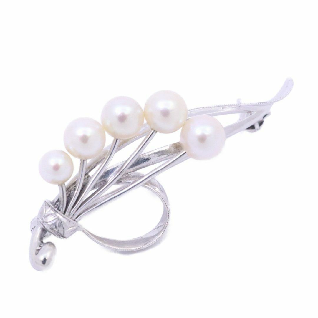 MIKIMOTO(ミキモト)のMIKIMOTO ミキモト フラワーモチーフ ブローチ シルバー/パール5粒 レディースのアクセサリー(ブローチ/コサージュ)の商品写真