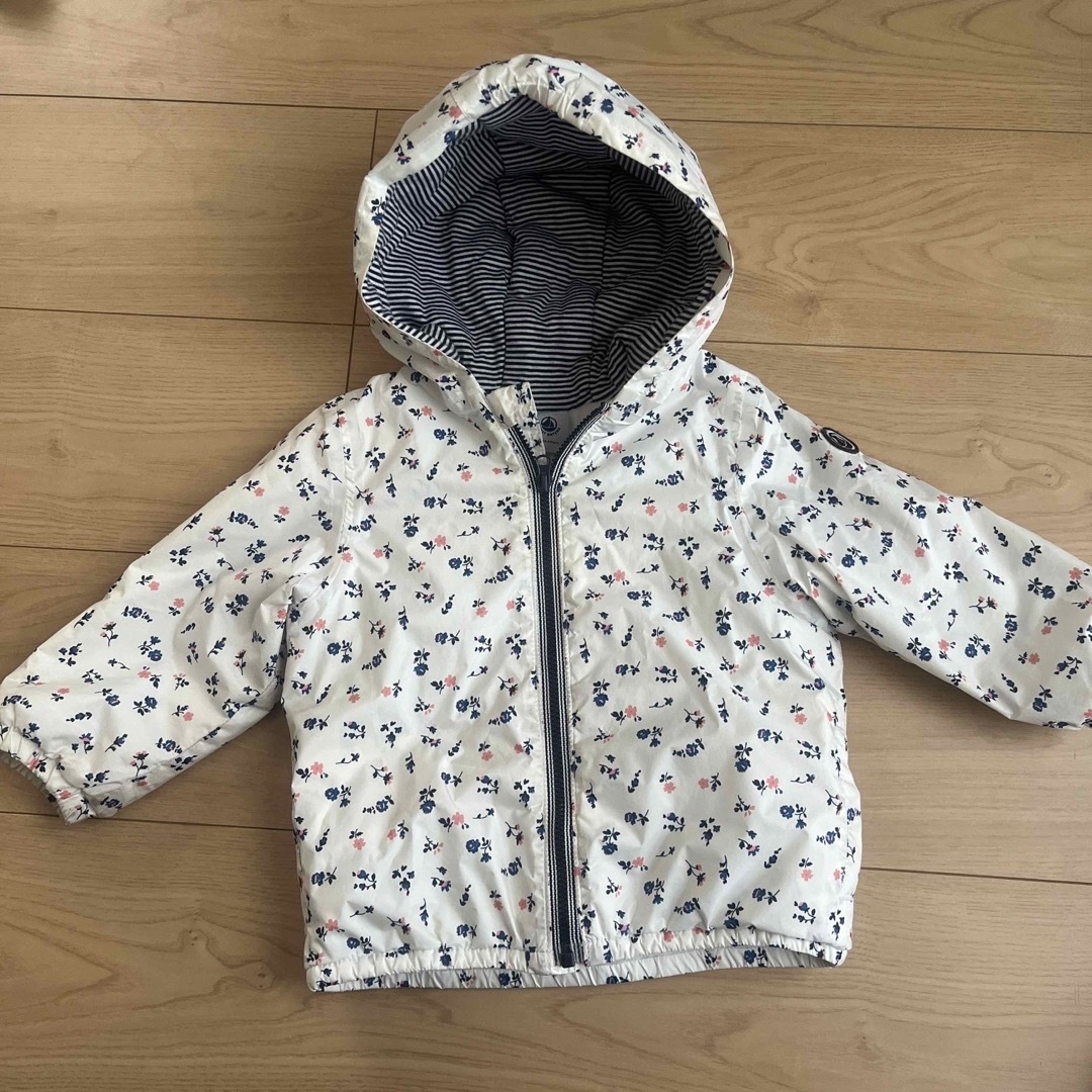 PETIT BATEAU(プチバトー)のプチバトー　コート　18m  80サイズ キッズ/ベビー/マタニティのベビー服(~85cm)(ジャケット/コート)の商品写真