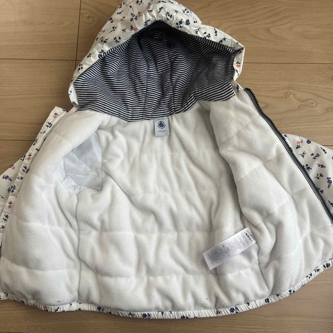 PETIT BATEAU(プチバトー)のプチバトー　コート　18m  80サイズ キッズ/ベビー/マタニティのベビー服(~85cm)(ジャケット/コート)の商品写真