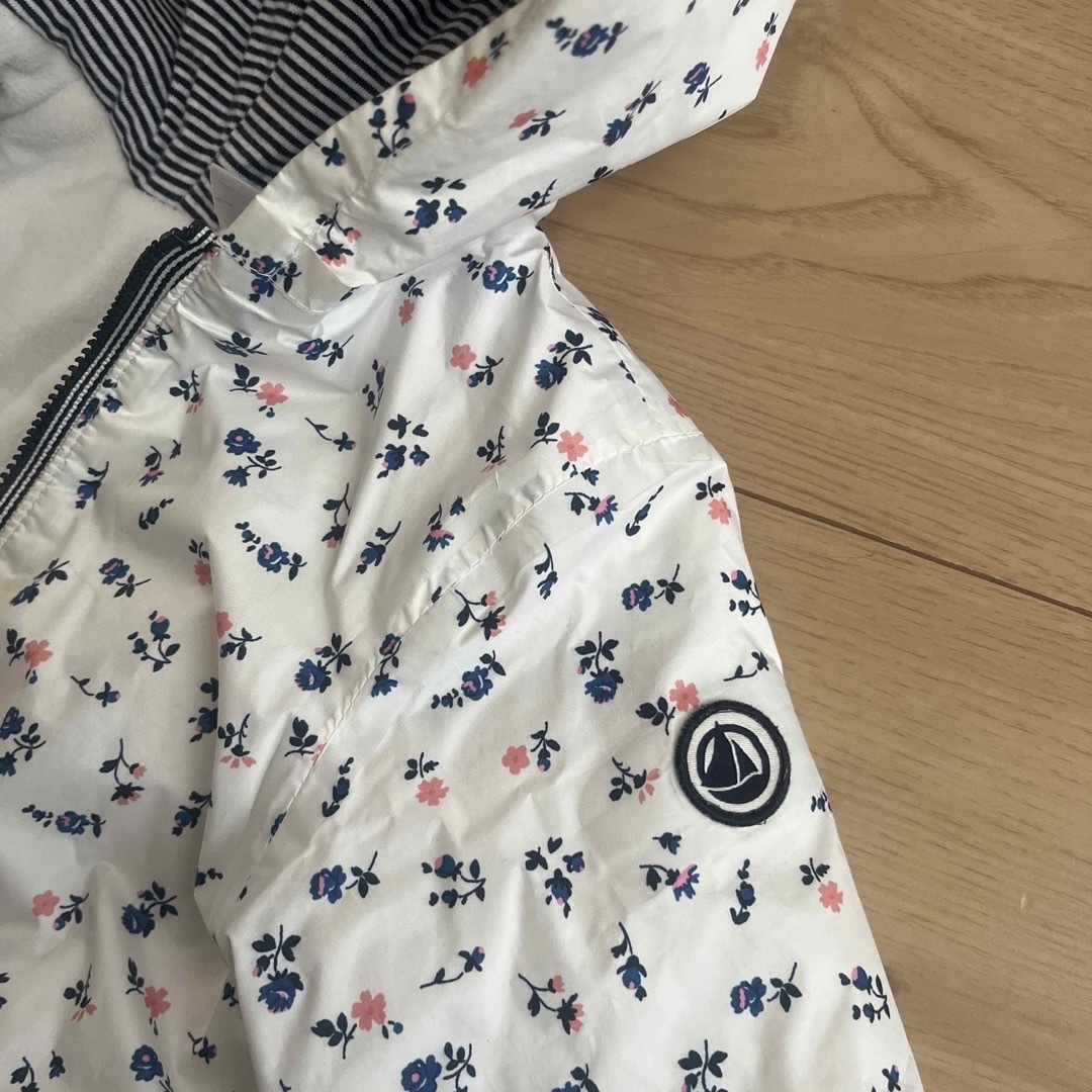 PETIT BATEAU(プチバトー)のプチバトー　コート　18m  80サイズ キッズ/ベビー/マタニティのベビー服(~85cm)(ジャケット/コート)の商品写真