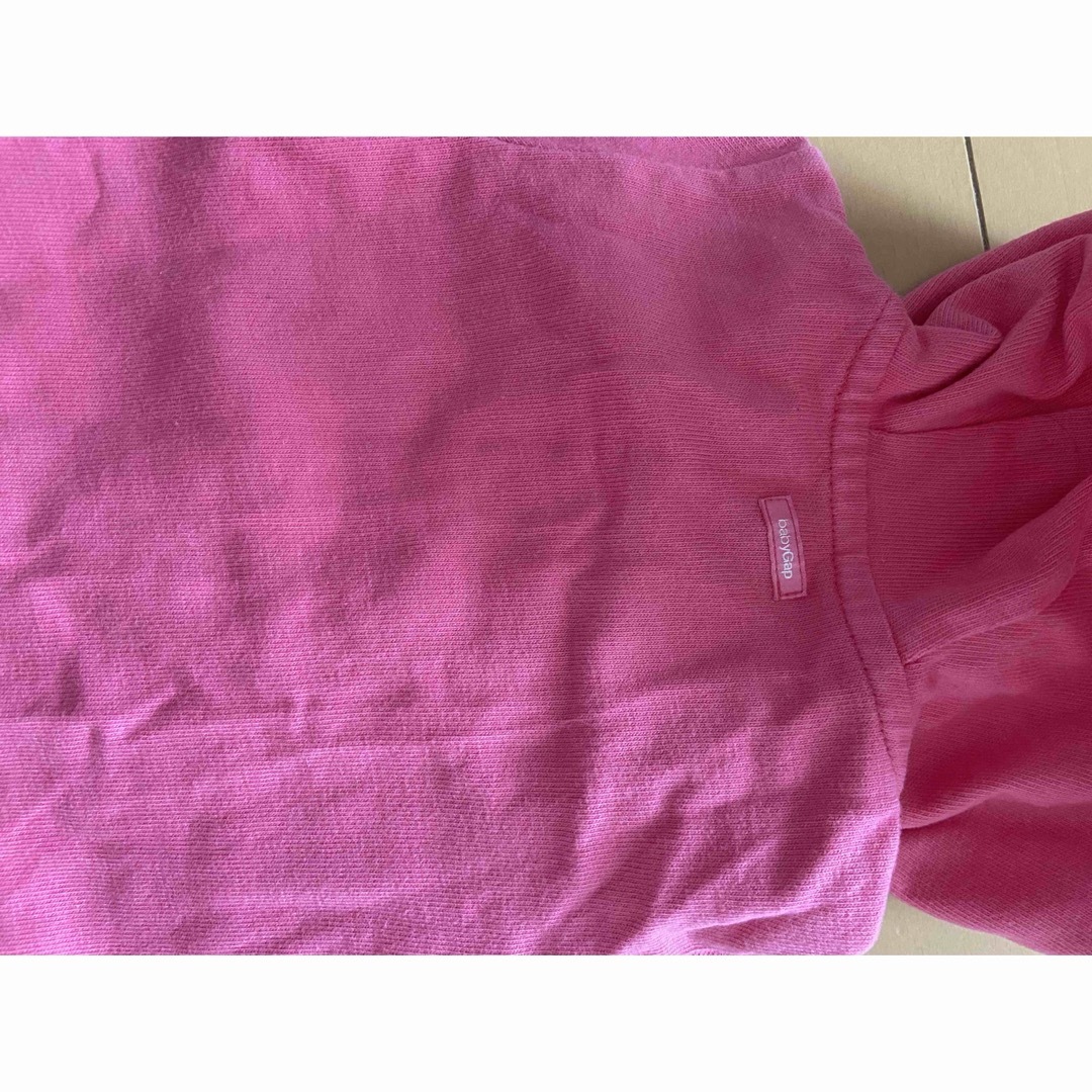 babyGAP(ベビーギャップ)のGAP ピンク パーカー 80cm キッズ/ベビー/マタニティのベビー服(~85cm)(トレーナー)の商品写真