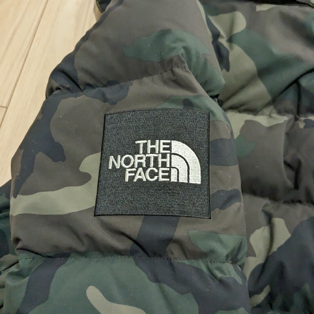 THE NORTH FACE(ザノースフェイス)のノースフェイス　キャンプシエラ　ショート　ND91421　ダウンジャケット　迷彩 メンズのジャケット/アウター(ダウンジャケット)の商品写真