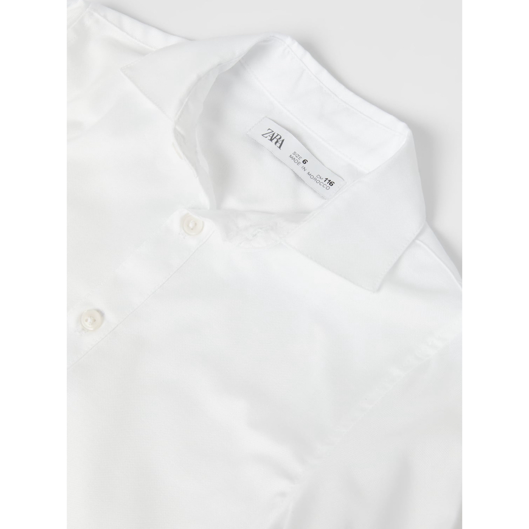 ZARA KIDS(ザラキッズ)の新品　ZARA スプレッドカラードレスシャツ　122 フォーマル　シャツ　120 キッズ/ベビー/マタニティのキッズ服男の子用(90cm~)(ブラウス)の商品写真