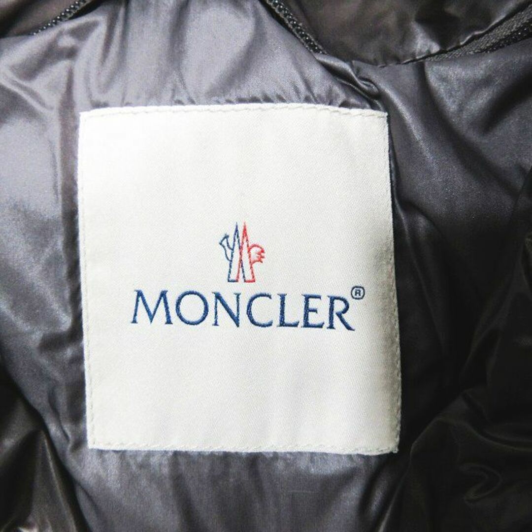 MONCLER(モンクレール)のモンクレール MONCLER ダウンジャケット ブルゾン ナイロン ワッペン  メンズのジャケット/アウター(ダウンジャケット)の商品写真