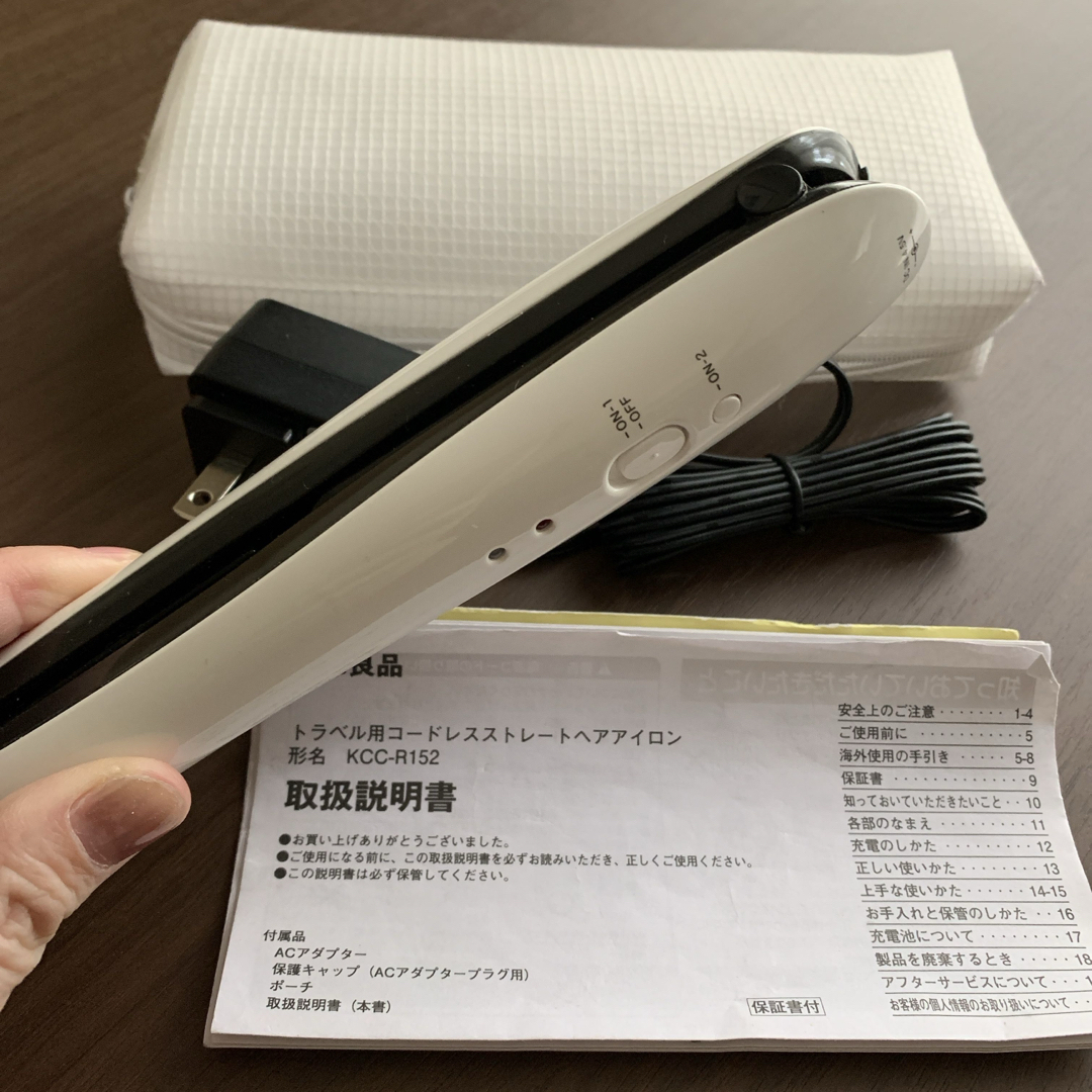 MUJI (無印良品)(ムジルシリョウヒン)のトラベル用コードレスストレートヘアアイロン スマホ/家電/カメラの美容/健康(ヘアアイロン)の商品写真