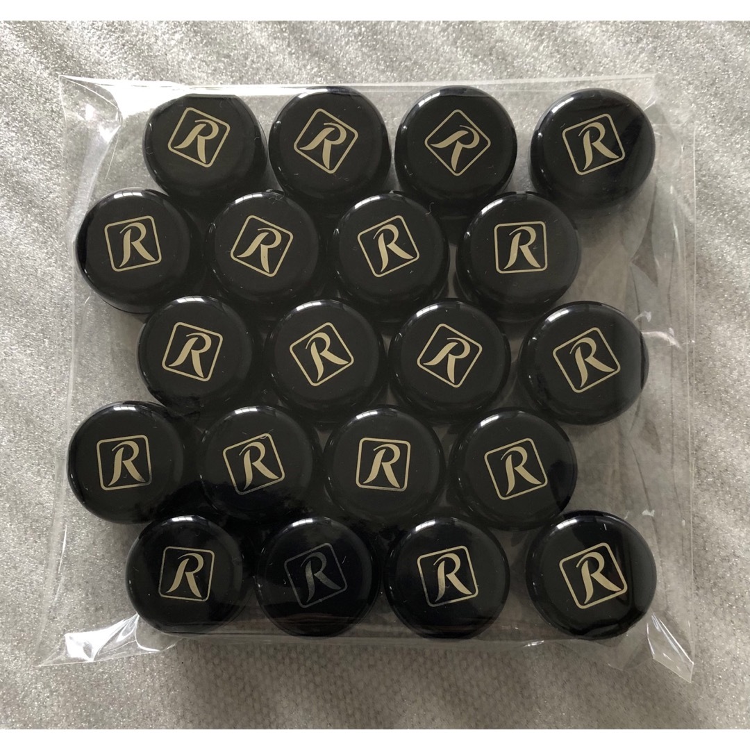 ロイヤル化粧品 newEXクリーム(純金クリーム)サンプル20個の通販 by ロイヤル化粧品 newEXクリーム(純金クリーム)サンプル20個の通販 by