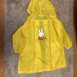 ミッフィー(miffy)の【値下げしました！】　レインコート(ミッフィー)(レインコート)