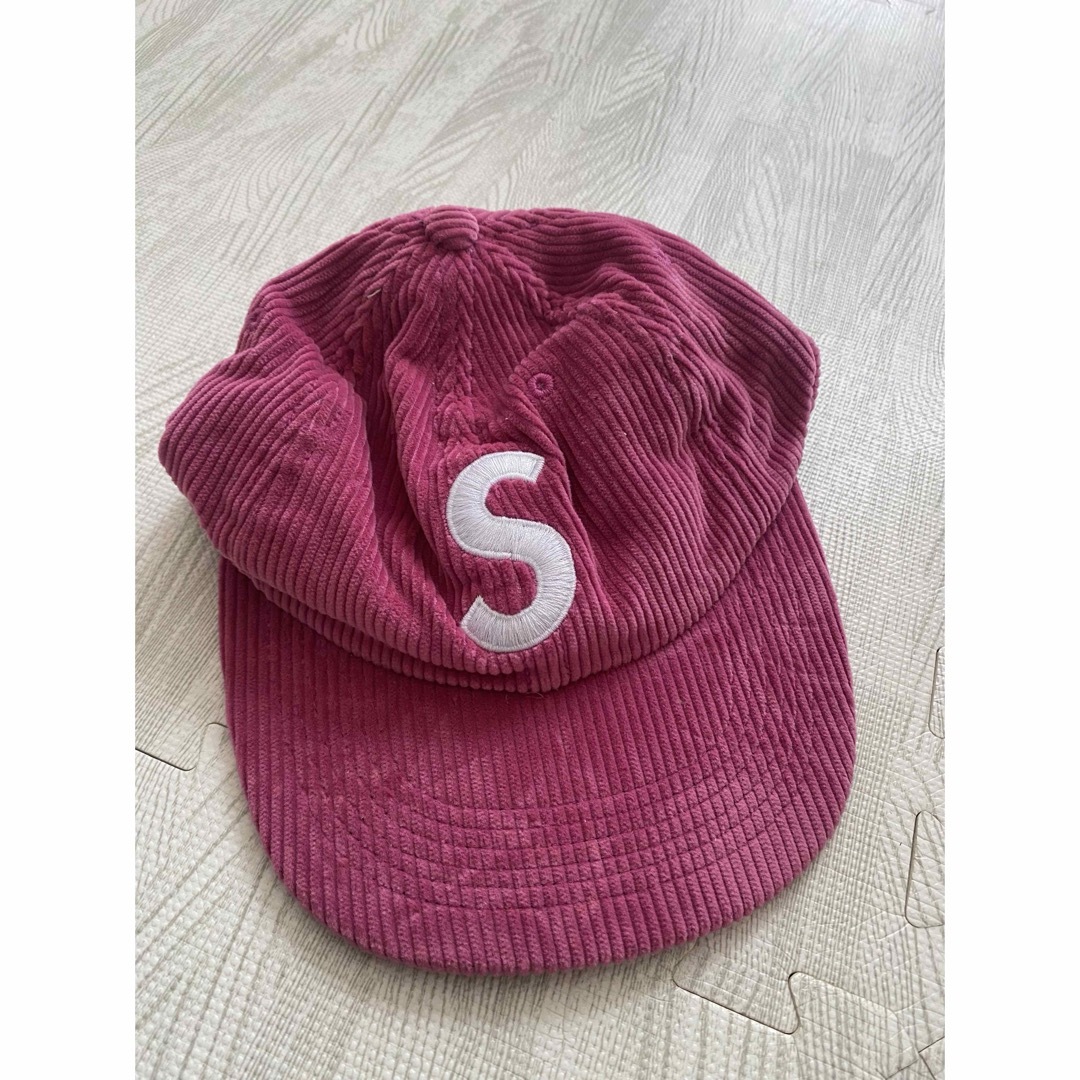 Supreme(シュプリーム)のsupreme キャップ レディースの帽子(キャップ)の商品写真