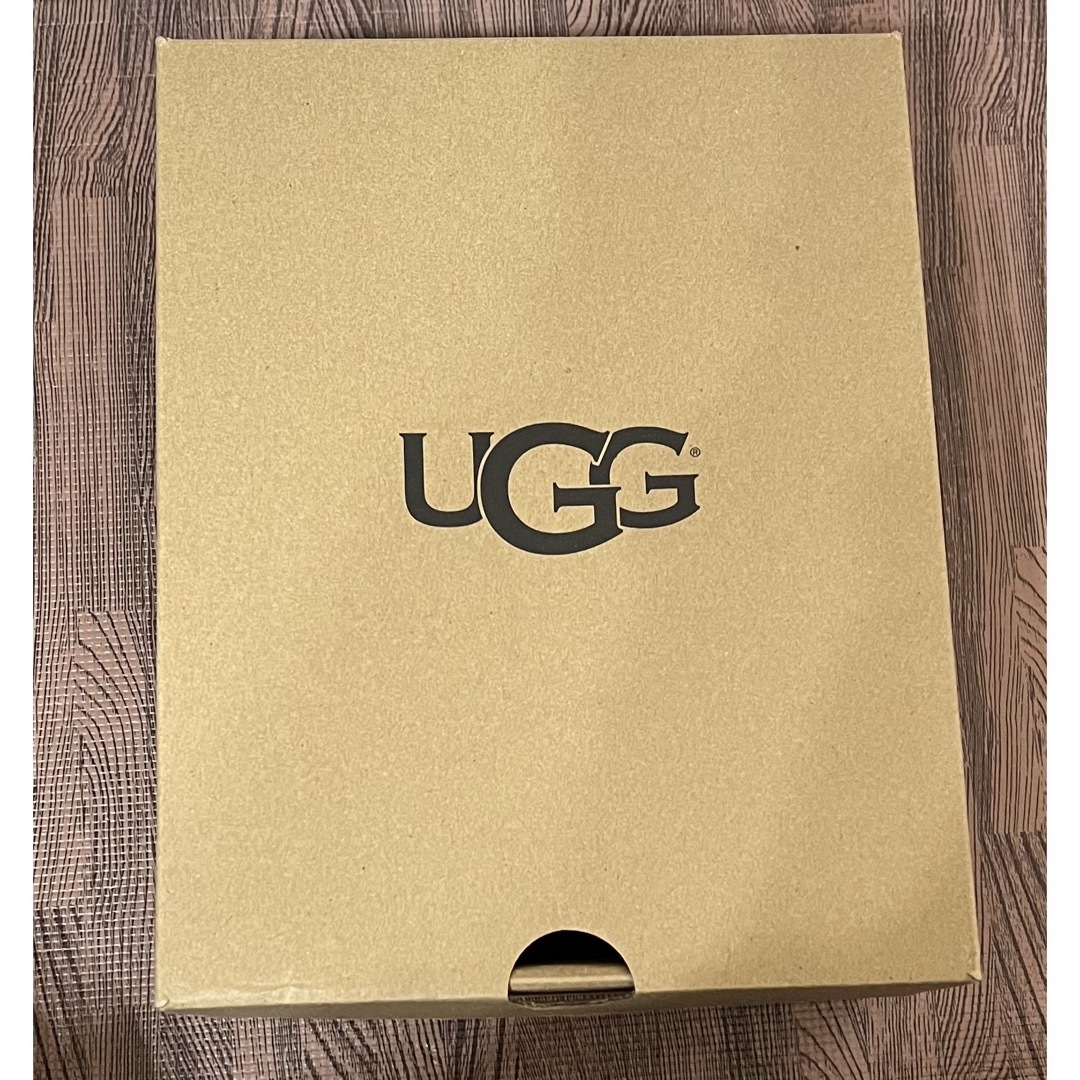 UGG(アグ)のUGG ショートブーツ　T EINAR    BLACK  キッズ/ベビー/マタニティのキッズ靴/シューズ(15cm~)(ブーツ)の商品写真