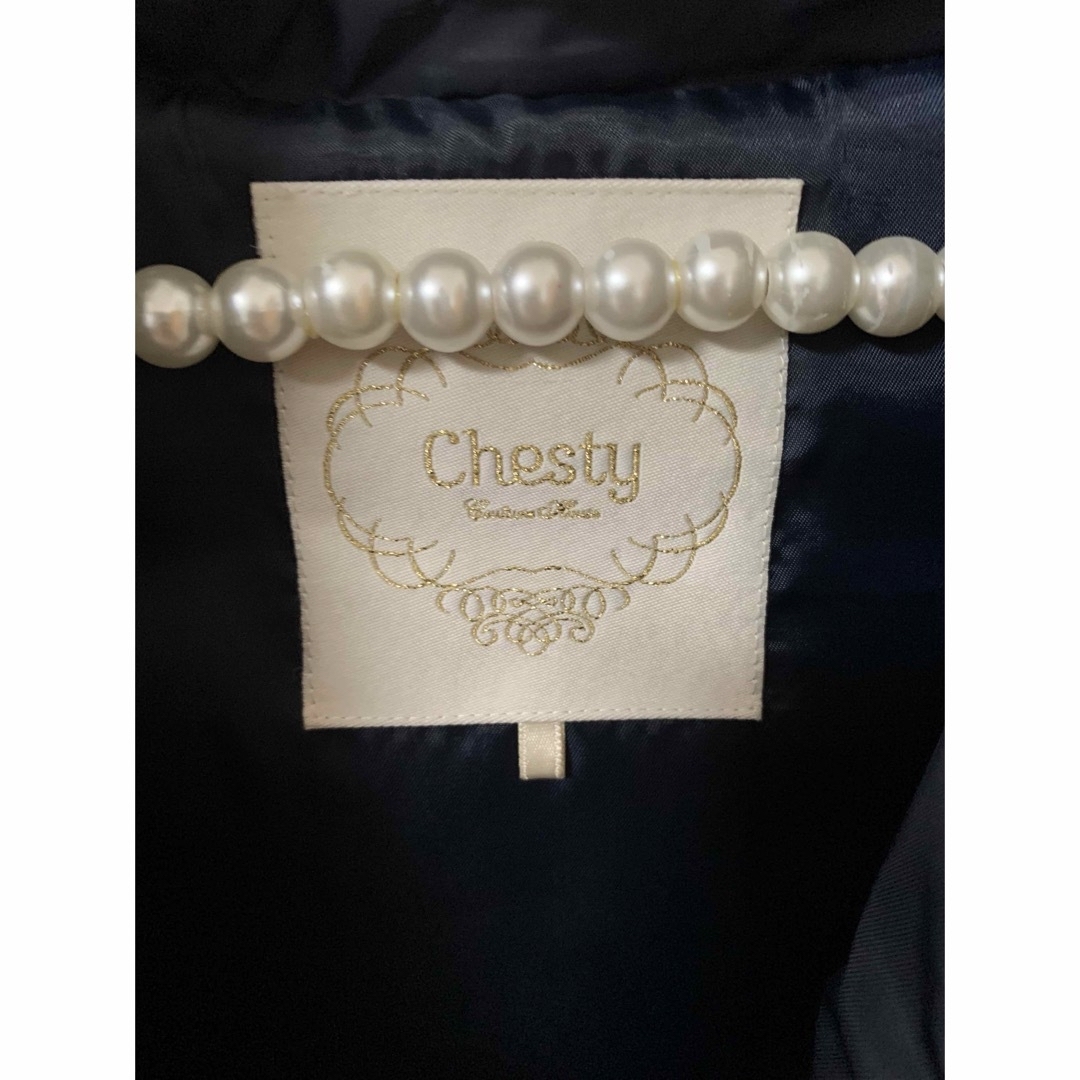 Chesty(チェスティ)のchesty  チェスティ　チェック　ビジュー  ペプラム　ベスト　ダウン　美品 レディースのジャケット/アウター(ダウンコート)の商品写真