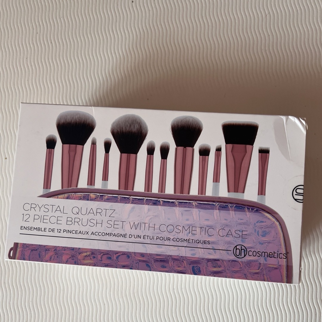 Sephora(セフォラ)のラスト1！Bh cosmetics ポーチ&ブラシセット コスメ/美容のメイク道具/ケアグッズ(ブラシ・チップ)の商品写真