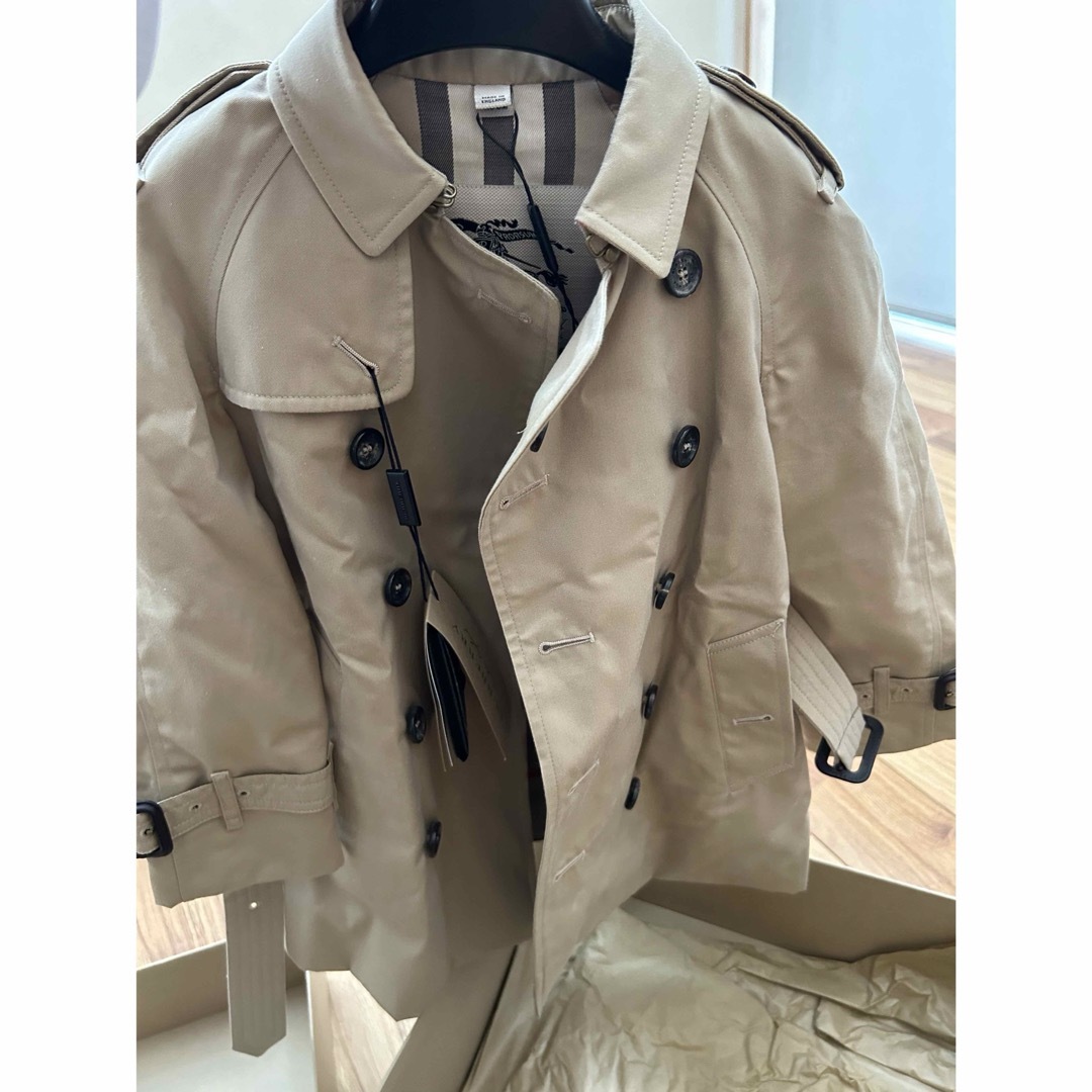 BURBERRY(バーバリー)のBurberry バーバリー　キッズkids トレンチコート　 キッズ/ベビー/マタニティのキッズ服男の子用(90cm~)(コート)の商品写真