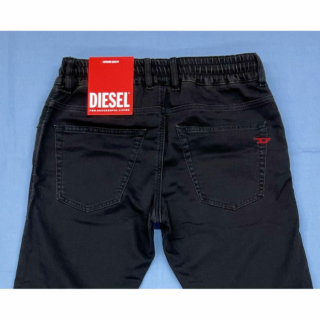 DIESEL(ディーゼル)のディーゼル　ジョグ ジーンズ 2324　サイズ36　新品 タグ付　KROOLEY メンズのパンツ(デニム/ジーンズ)の商品写真