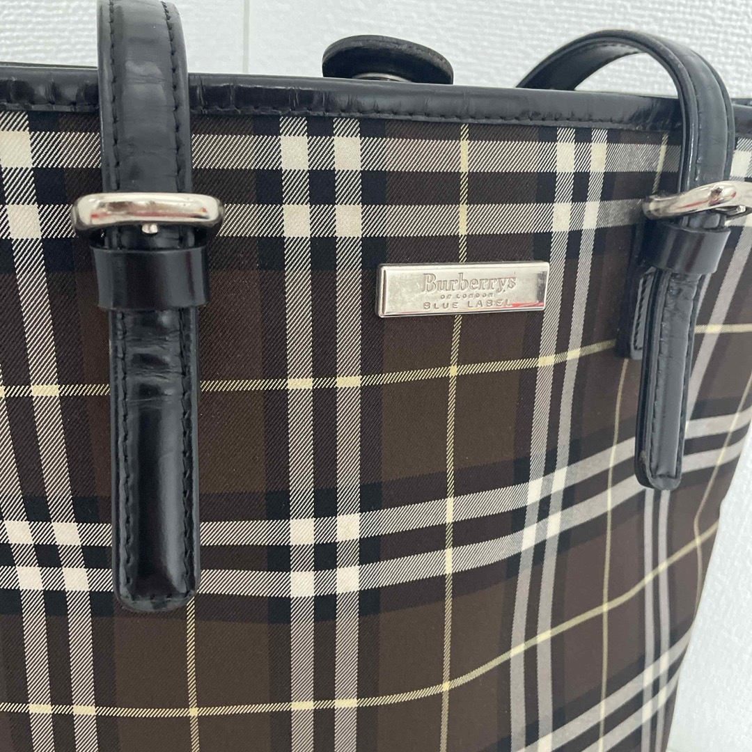 BURBERRY(バーバリー)のBurberry ブルーレーベル　ハンドバッグ レディースのバッグ(ハンドバッグ)の商品写真