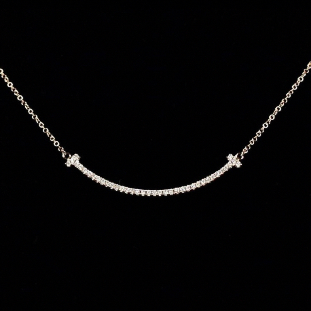 Tiffany & Co.(ティファニー)のティファニー T スマイル ペンダント ピンクゴールドダイヤモンド（スモール） レディースのアクセサリー(ネックレス)の商品写真