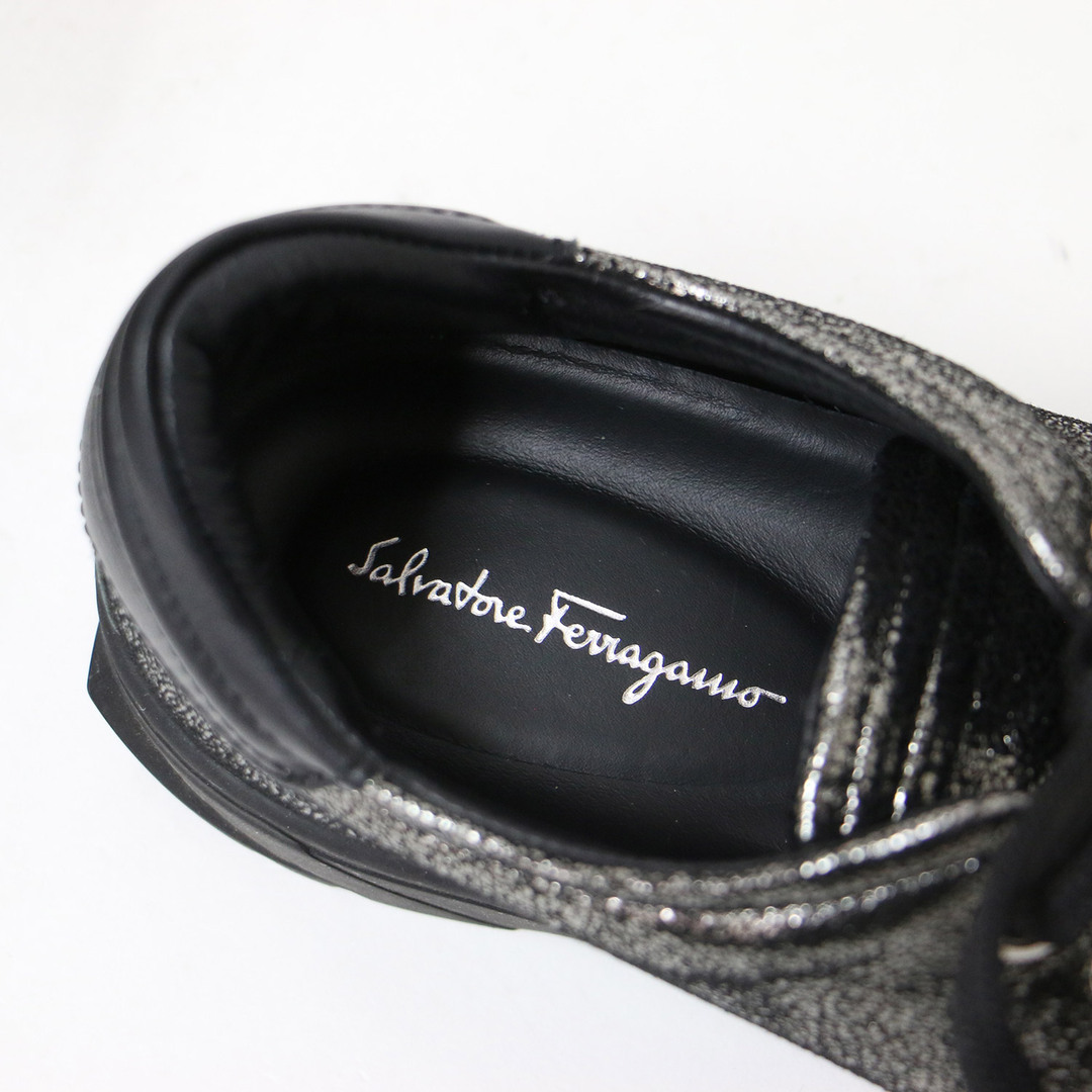 Salvatore Ferragamo(サルヴァトーレフェラガモ)のSalvatore Ferragamo サルヴァトーレ フェラガモ スニーカー シルバー ブラック 黒 4 1/2(22.0cm) フラット ローカット レースアップ メタリック CUBE 2 キューブ レザー 本革 シューズ 靴  大人 きれいめ カジュアル【レディース】【中古】 レディースの靴/シューズ(スニーカー)の商品写真