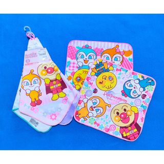 アンパンマン(アンパンマン)の新品　アンパンマン　女の子ループ付きタオル３枚組　タオル2枚(その他)