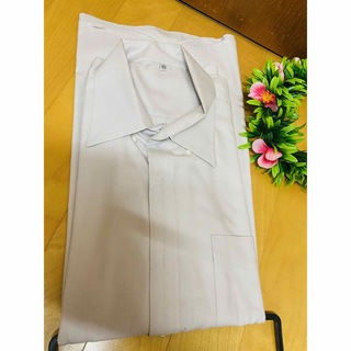 ユニクロ(UNIQLO)の💕送料無料💕UNIQLO ユニクロ 長袖　ワイシャツ　ブラウス　カットソー　XL(シャツ)