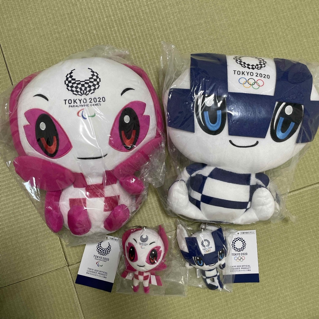 東京オリンピックマスコットぬいぐるみ エンタメ/ホビーのおもちゃ/ぬいぐるみ(ぬいぐるみ)の商品写真