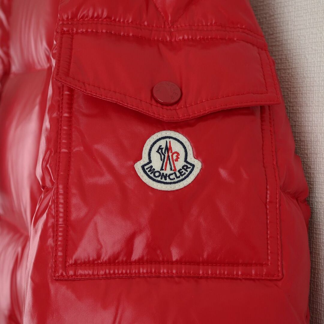 MONCLER(モンクレール)のMoncler MAYAショートダウンジャケット レッド メンズのジャケット/アウター(ダウンジャケット)の商品写真