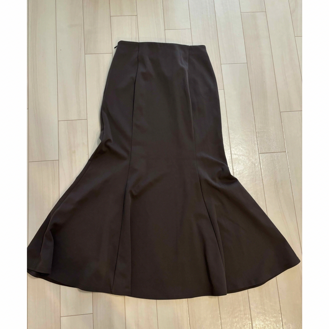 GU(ジーユー)のGU マーメイドスカート　ブラウン レディースのスカート(ロングスカート)の商品写真