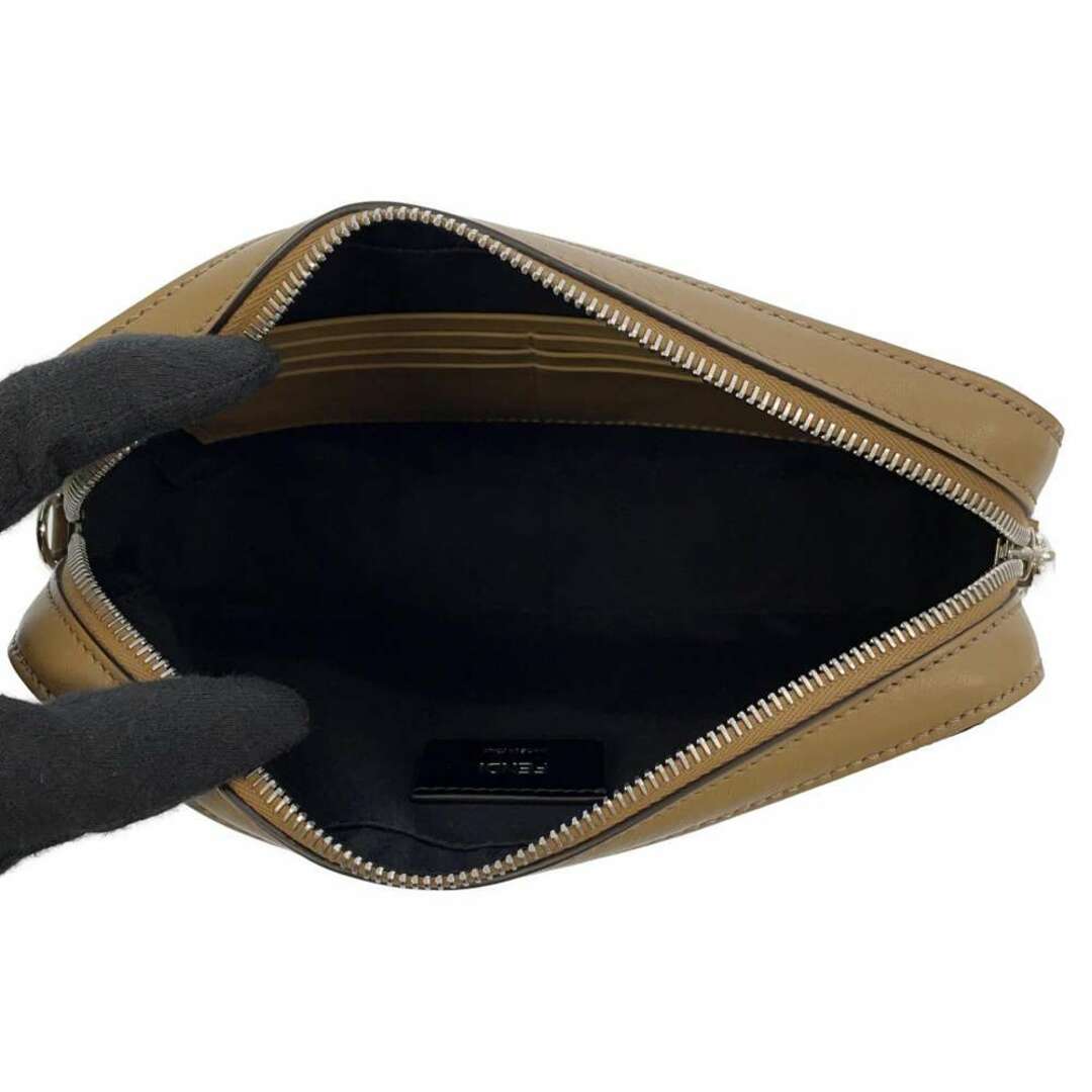 FENDI(フェンディ)のフェンディ ショルダーバッグ カメラバッグ レザー PVC 7M0286 FENDI バッグ メンズのバッグ(ショルダーバッグ)の商品写真