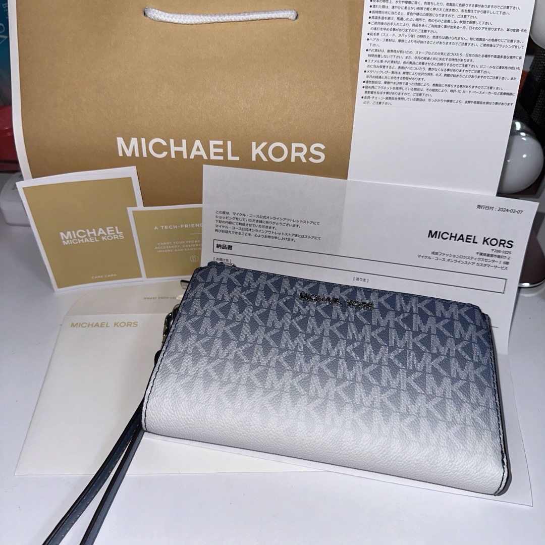 Michael Kors(マイケルコース)のマイケルコース JET SET TRAVEL ダブル ジップ リストレット レディースのファッション小物(財布)の商品写真