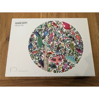 ワコム(Wacom)のワコム Intuos Pro Medium ペンタブレット PTH-660/K0(PC周辺機器)