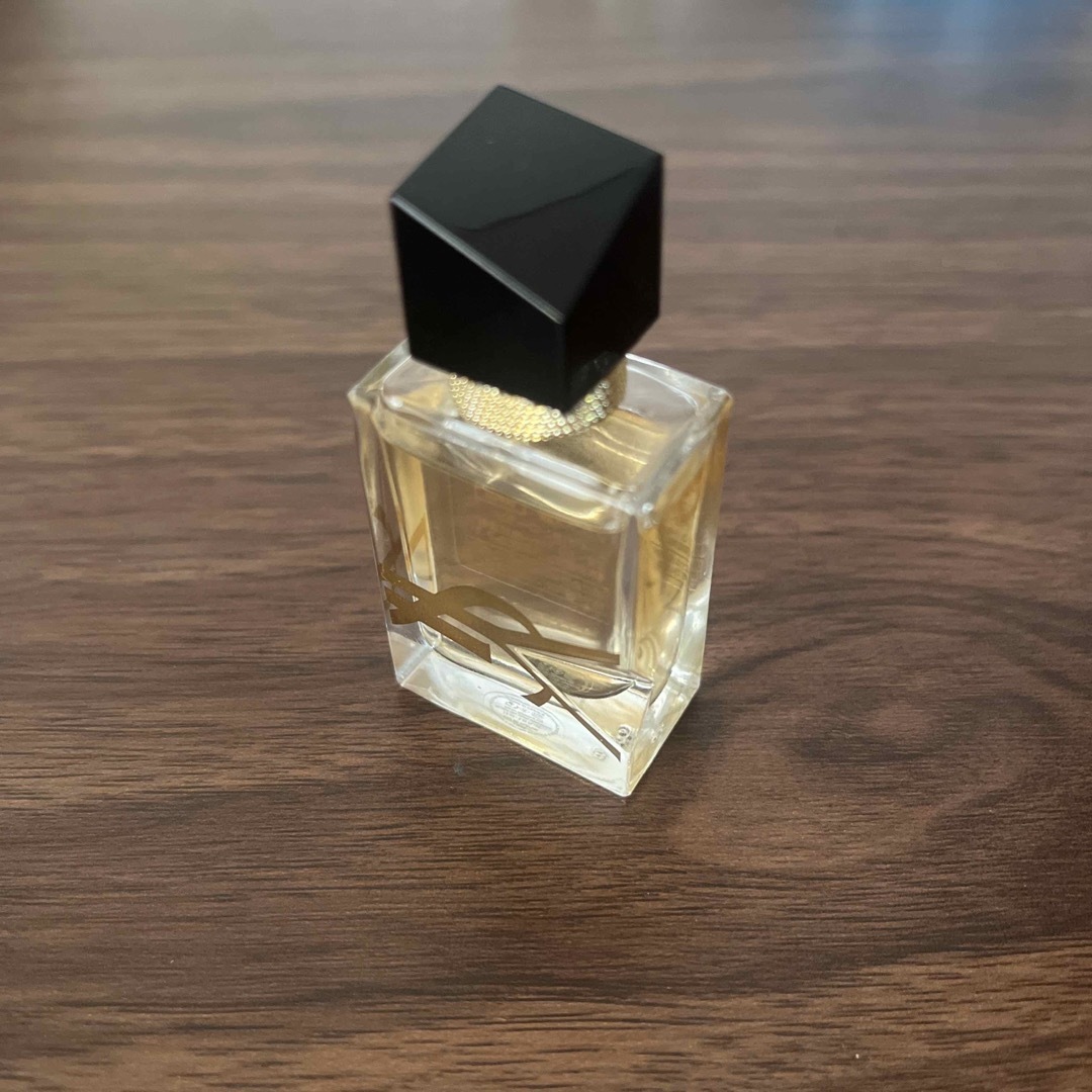 Yves Saint Laurent(イヴサンローラン)のリブレ　オーデパルファム 7.5ml コスメ/美容の香水(香水(女性用))の商品写真