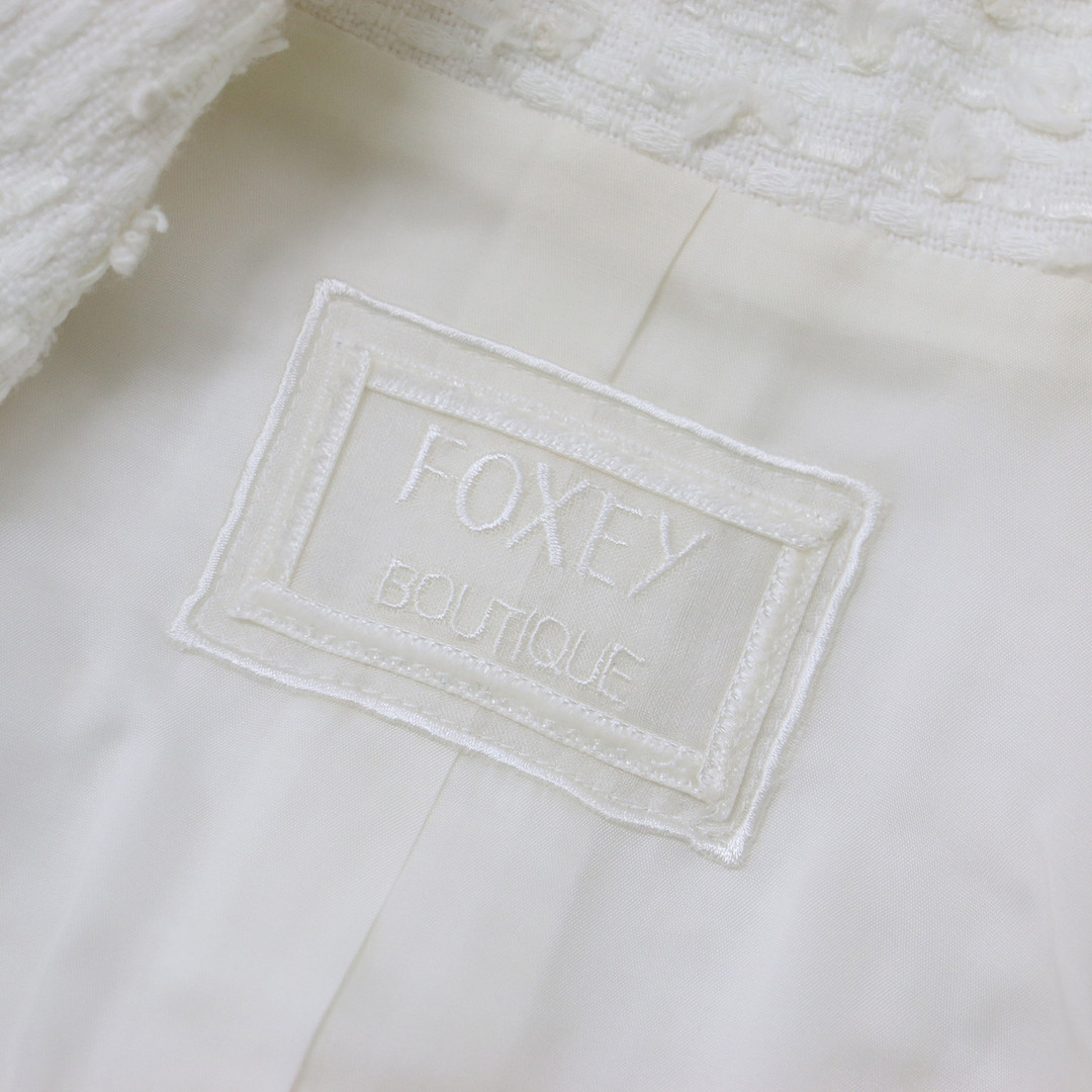 FOXEY(フォクシー)のFOXEY フォクシー ジャケット ブルゾン ホワイト 白 サイズ:38(M) 長袖 ツイード スノーフレイク ビジュー ジュエルボタン コットン 綿 日本製 ブランド アウター ブレザー【レディース】【中古】 レディースのジャケット/アウター(その他)の商品写真