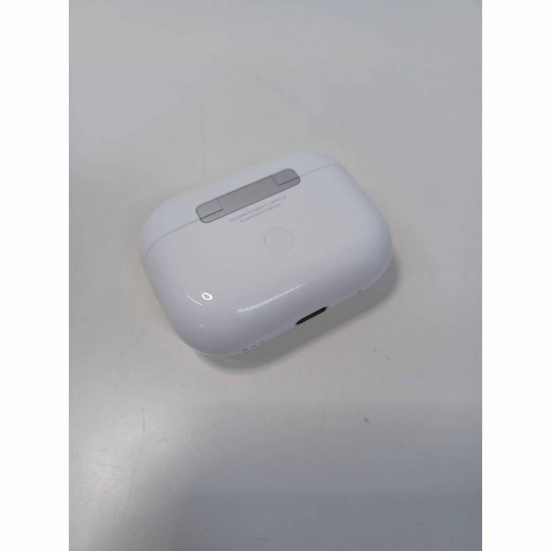 Apple - Apple AirPods Pro 第2世代 (A2968) 充電ケースのみ!の Apple - Apple AirPods Pro 第2世代 (A2968) 充電ケースのみ!の
