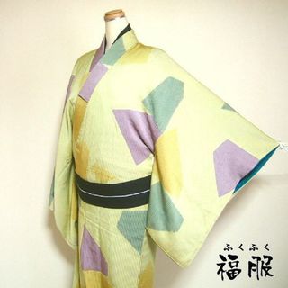 男着物 中古 男物 正絹 薄グリーン地に色紙模様のお洒落な男着物 74ｃｍ Ｌサイズ sc(着物)