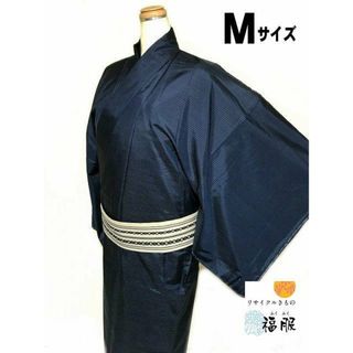 中古 紬 男物 正絹 黒地に紺の蚊絣文様 大島紬風 袷着物 裄72 Mサイズ リサイクル シーズン冬(着物)