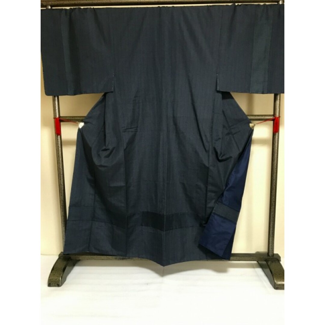 中古 紬 リメイク男物 正絹 濃紺無地 袖膝継ぎ 袷着物 裄75 2Lサイズ 福服特製 リサイクル あすつく シーズン冬 メンズの水着/浴衣(着物)の商品写真