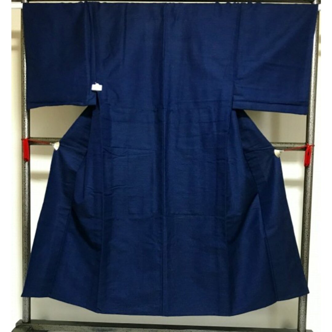 【中古】ウール 男物 濃紺地に霞文様 単衣 裄67 Sサイズ リサイクル メンズの水着/浴衣(着物)の商品写真